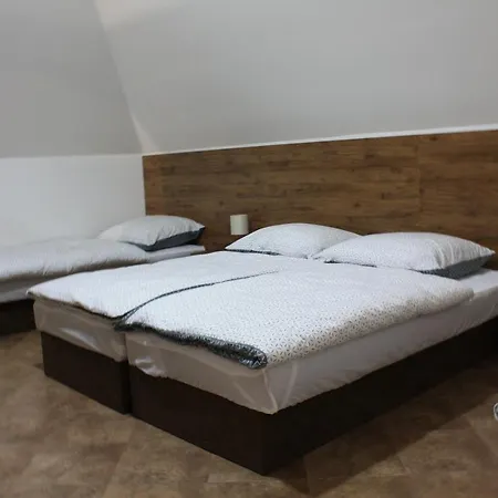 アパート Areal Zavadilka